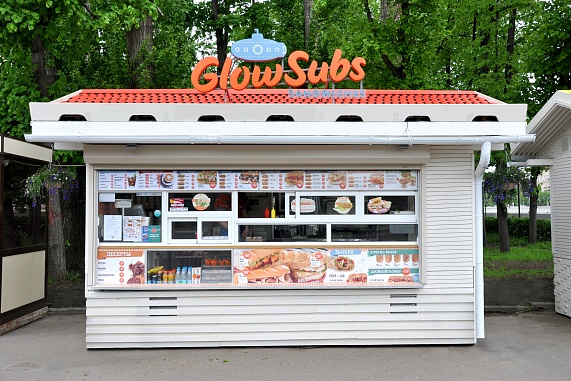 Кафе GlowSubs Sandwiches рядом с метро Октябрьская на Пушкинской набережной (Нескучный сад) -  2
